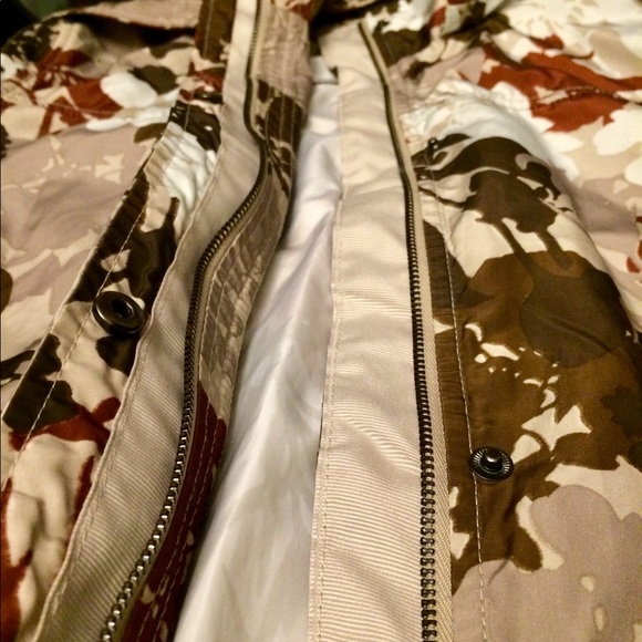 ZARA -  Hoodie Light Jacket - Picture 3 of 8